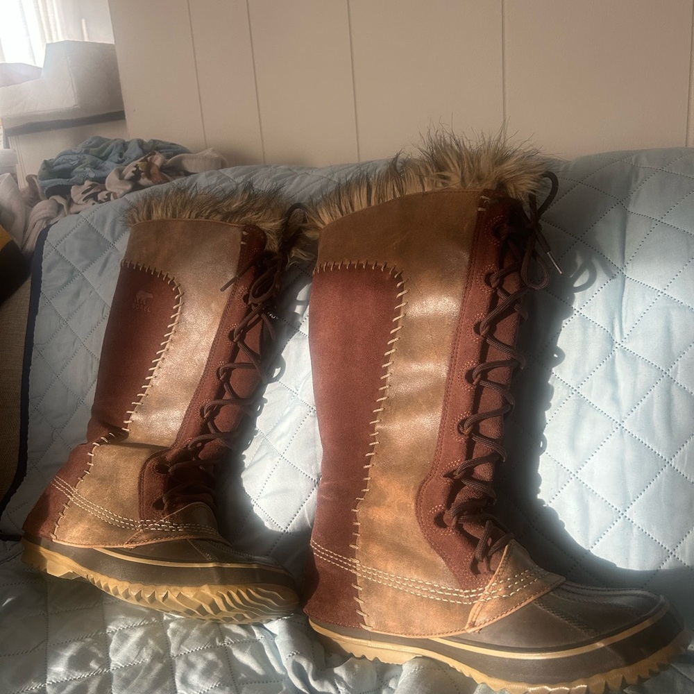 Sorel Brown and Tan Fur-Lined Winter Boots